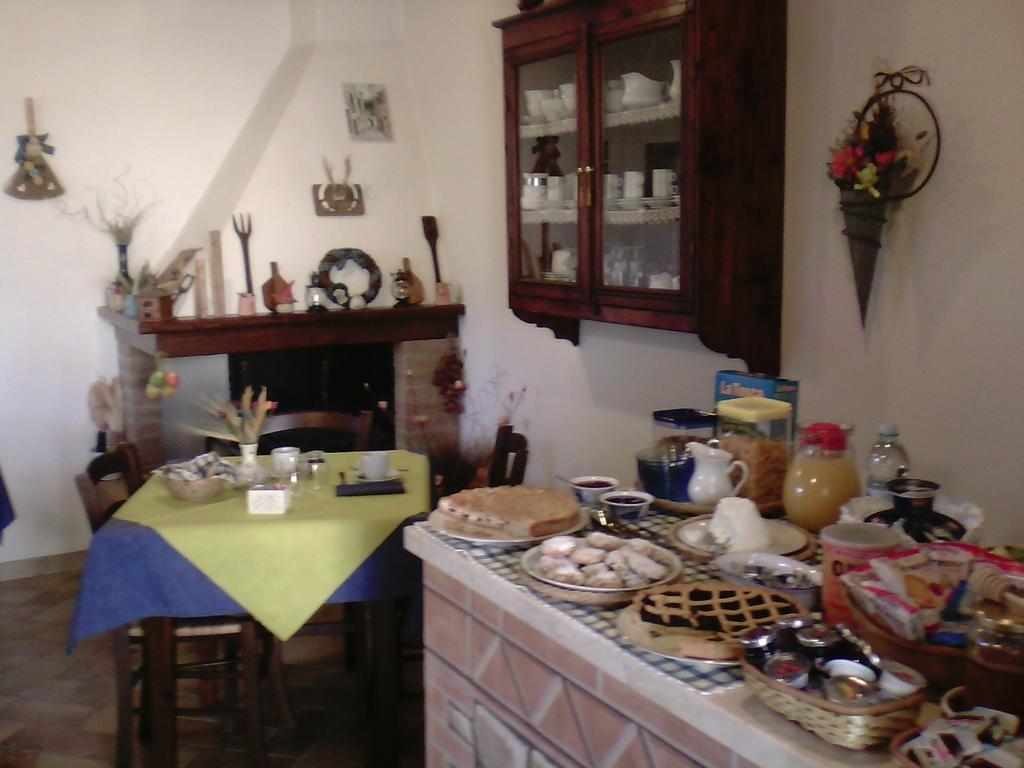 Agriturismo Podere Micitto Usi ภายนอก รูปภาพ