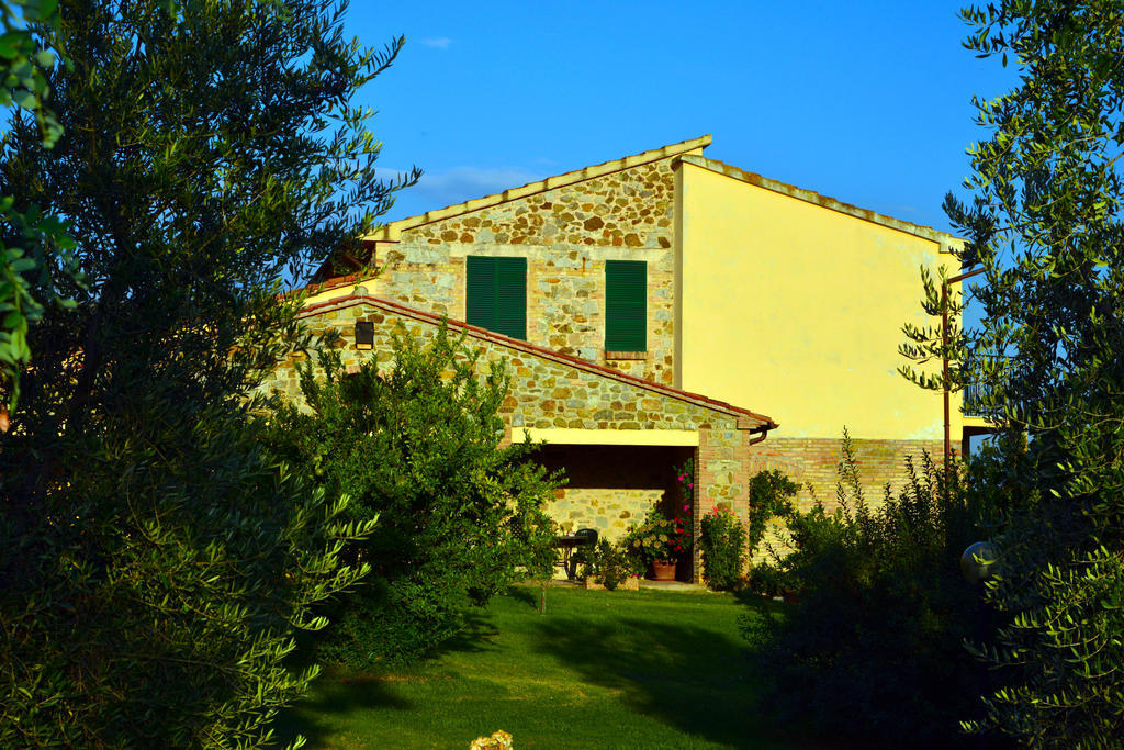 Agriturismo Podere Micitto Usi ภายนอก รูปภาพ
