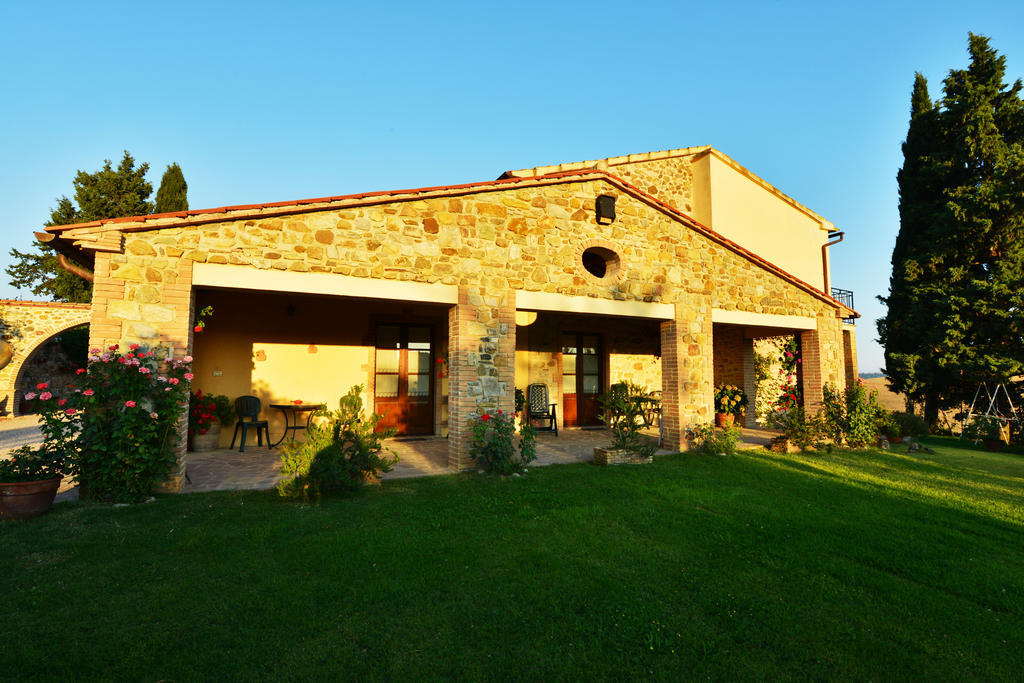 Agriturismo Podere Micitto Usi ภายนอก รูปภาพ